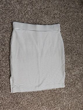 Ann Taylor White Pencil Skirt with Black Pinstripes